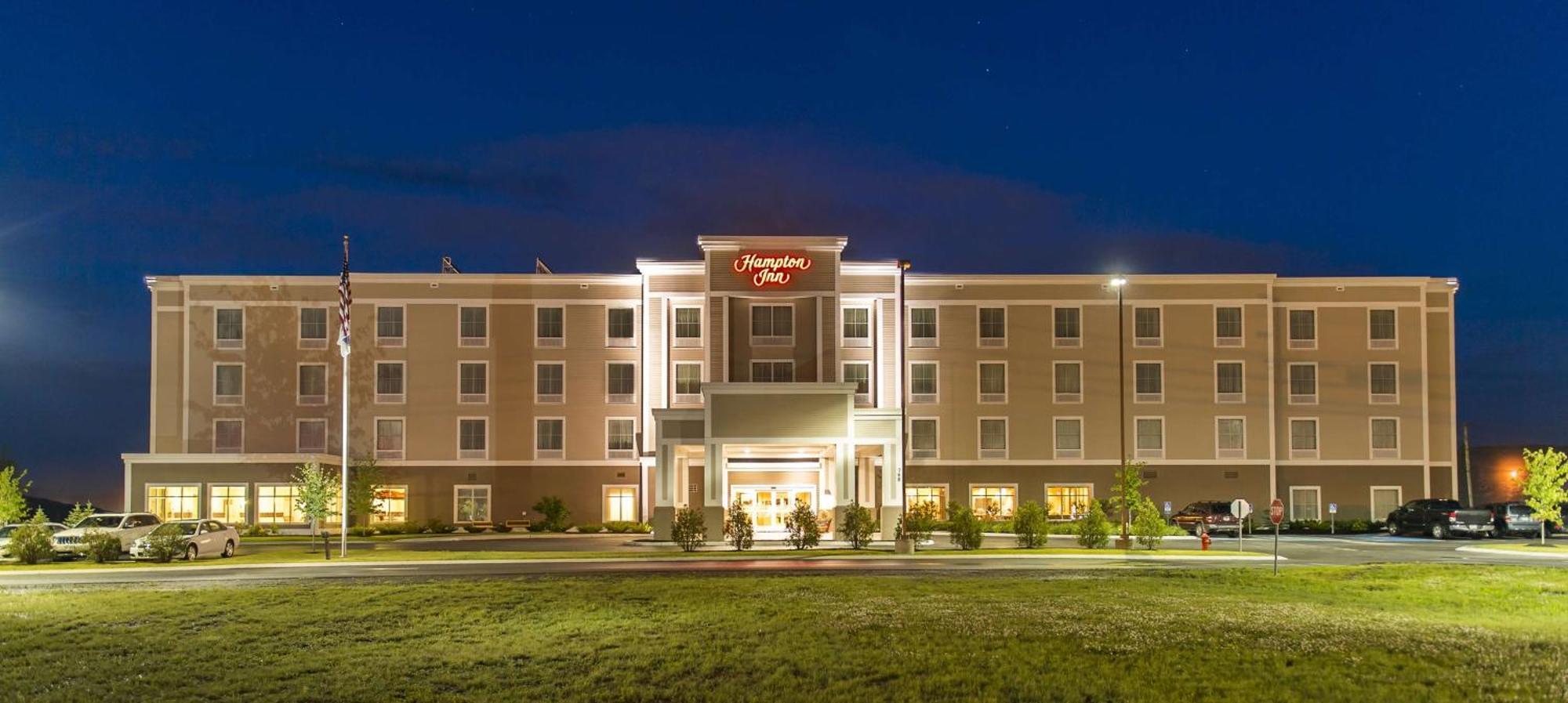 Hampton Inn Преск-Айл Екстер'єр фото